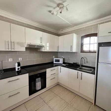 La Cumbre 7a - 2 Bed/2 Bath - 1st Floor - Uk Tv - Wi-fi Apartment Puerto del Carmen (Lanzarote)